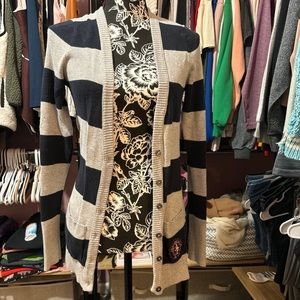Abercrombie and Fitch cardigan size large